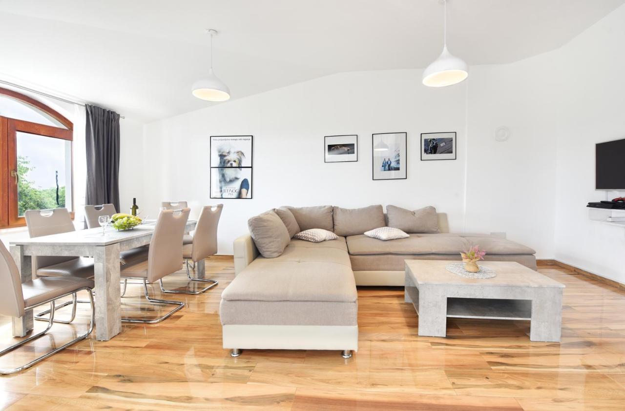 Apartments Mirasol 乌马格 外观 照片